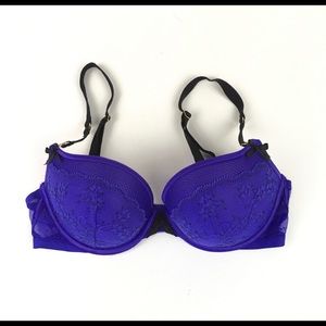 Victoria’s Secret ‘Very Sexy’ push up bra 32D